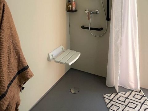 MOBILHOME 4 personnes - Confort + 2 chambres 4 personnes PMR (Personnes à mobilité réduite prioritairement) Samedi