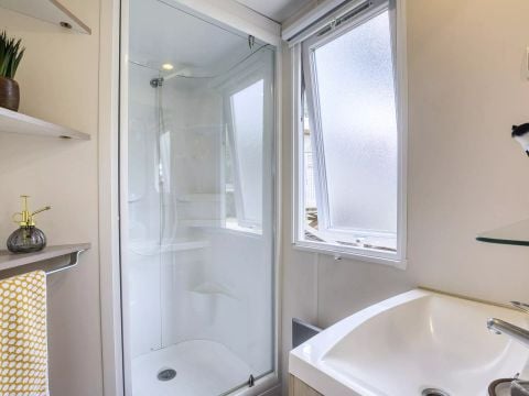 MOBILHOME 6 personnes - Confort 4 Pièces 6 Personnes + TV MOBILHOME 6 personnes - Confort 4 Pièces 6 Personnes + TV