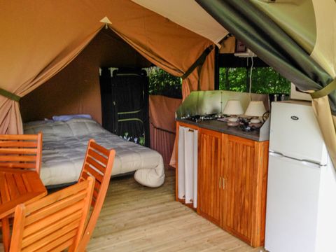 BUNGALOW TOILÉ 5 personnes - VICTORIA (SANS SANITAIRES)