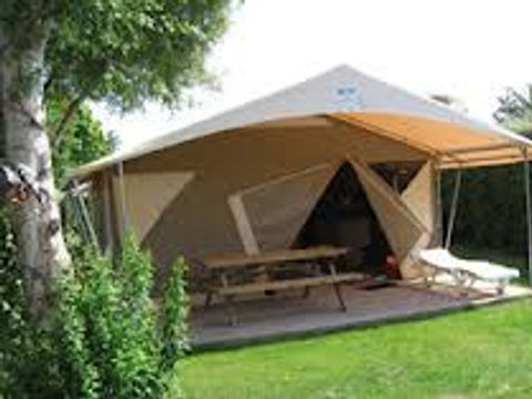 BUNGALOW TOILÉ 5 personnes - CANADA (SANS SANITAIRES)