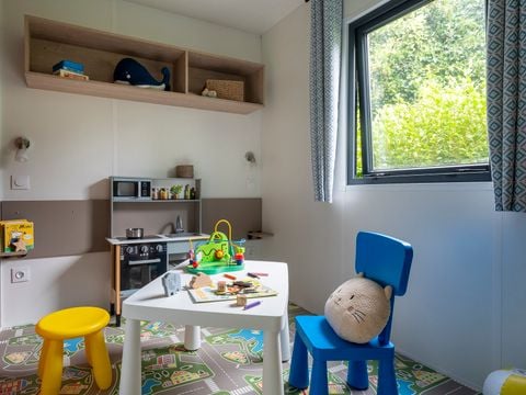 Mobilhome 6 personnes - PRESTA+ 40m² Kids - 3 chambres - 2 salles de bain - TV - Clim