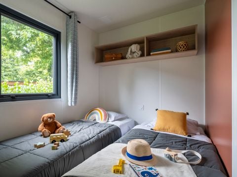 Mobilhome 6 personnes - PRESTA+ 40m² Kids - 3 chambres - 2 salles de bain - TV - Clim