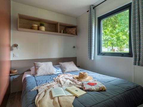 Mobilhome 6 personnes - PRESTA+ 40m² Kids - 3 chambres - 2 salles de bain - TV - Clim