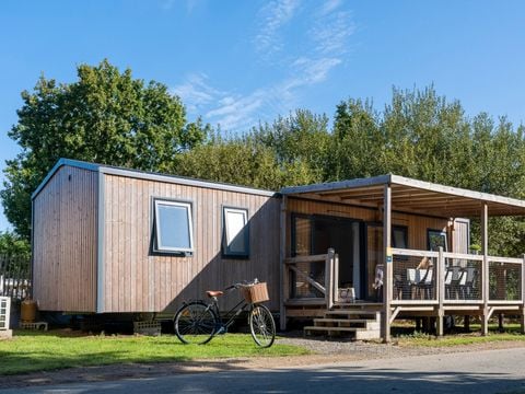 MOBILHOME 8 personnes - PRESTA + 40m² - 4 chambres 2 SdB TV + clim