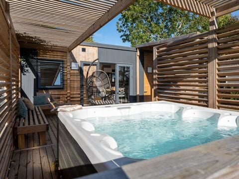 Mobilhome 6 personnes - Prestige - 2 salles de bain - 1 Jacuzzi