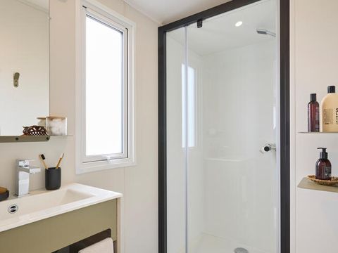 Mobilhome 10 personnes - Mobil home PRESTA+ 70m² Tribu Jacuzzi 5 chambres 3 SdB