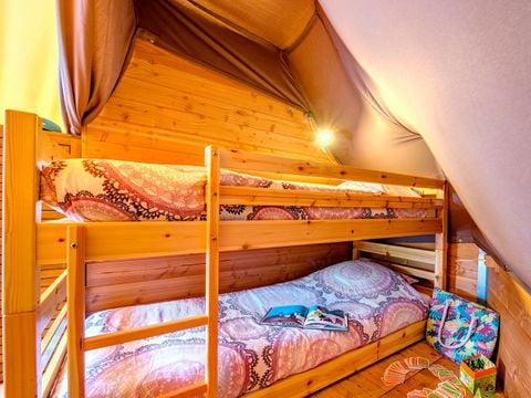 TENTE 4 personnes - Tipi 18m² (sans sanitaires)