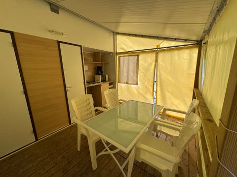 MOBILHOME 4 personnes - Tithome  Standard 21m² (sans sanitaires) + terrasse 10m²