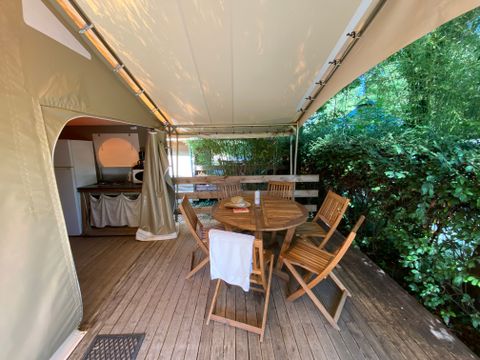 TENTE TOILE ET BOIS 6 personnes - Lodge Canada Confort (6p-3ch) 35m² sans sanitaires