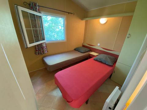 MOBILHOME 4 personnes - Mobil-home Confort 32m² (4p-2ch), Clim, TV