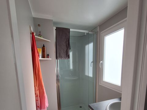 MOBILHOME 4 personnes - pour 2/4 personnes