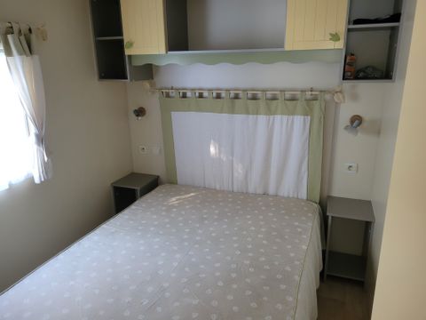 MOBILHOME 4 personnes - Confort Supérieur 4p (32m²) avec terrasse couverte, 2 chambres, climatisé
