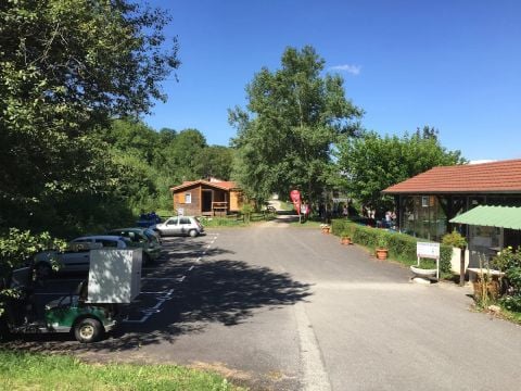 Camping Le Grand Cerf - Camping Drôme