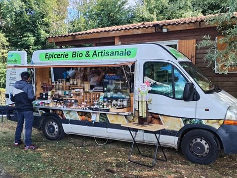 Camping Le Grand Cerf - Camping Drôme