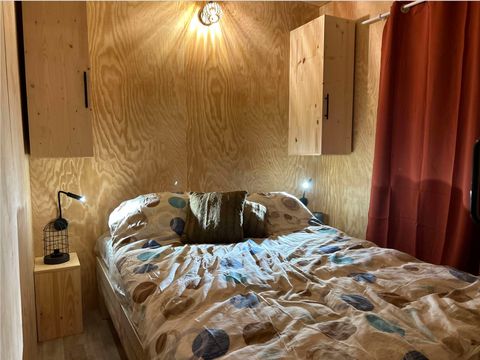 CHALET 5 personnes - Chalet Premium (35m²) avec terrasse couverte, 2 chambres