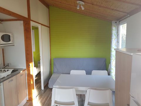 CHALET 5 personnes - Confort (30m²) avec terrasse couverte, 2 chambres
