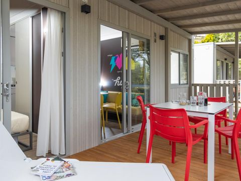 MOBILHOME 5 personnes - hu Stay Premium L	Chalet Superior