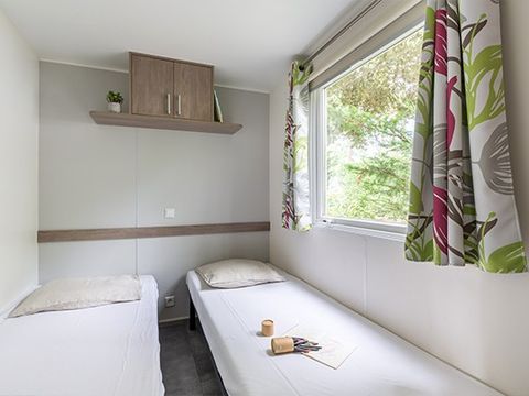 Mobilhome 4 personnes - Classic XL | 2 Ch. | 4 Pers. | Terrasse simple | TV