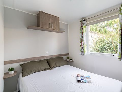 Mobilhome 4 personnes - Classic XL | 2 Ch. | 4 Pers. | Terrasse simple | TV