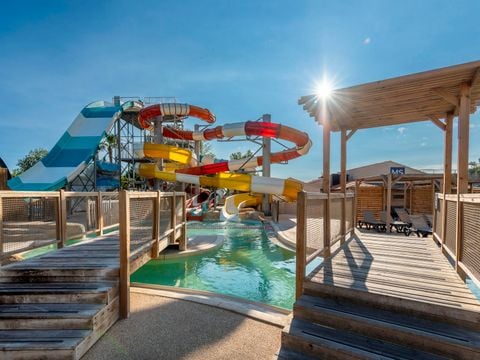 Camping Club Les Tamaris 5* - MS VACANCES - Camping Pyrénées-Orientales