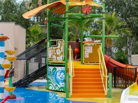 Camping Club Les Tamaris 5* - MS VACANCES - Camping Pyrénées-Orientales
