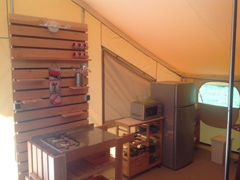 TENTE 6 personnes - CEZALLIER