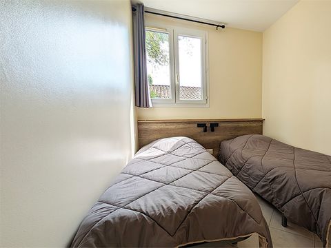 GÎTE 6 personnes - BASTIDON