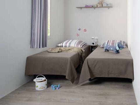 Mobilhome 4 personnes - Standard 29m² - 2 chambres - Terrasse