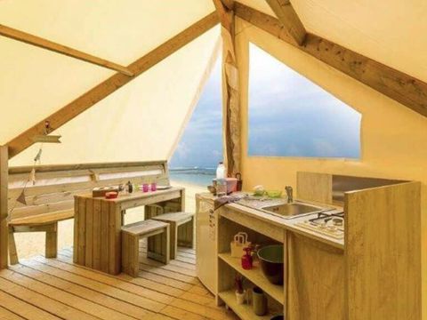 TENTE 4 personnes - Junior - Sans sanitaires - Animaux Interdits