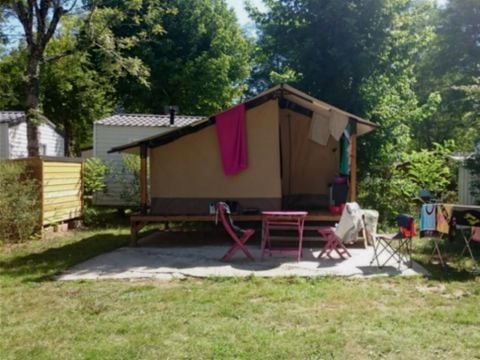 TENTE TOILE ET BOIS 2 personnes - Randonneur - Sans sanitaires TENTE TOILE ET BOIS 2 personnes - Randonneur - Sans sanitaires