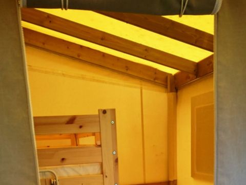 TENTE TOILE ET BOIS 5 personnes - Sahari - Arrivée samedi sans sanitaire TENTE TOILE ET BOIS 5 personnes - Sahari - Arrivée samedi sans sanitaire