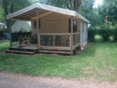 TENTE TOILE ET BOIS 5 personnes - Sahari - Arrivée samedi sans sanitaire TENTE TOILE ET BOIS 5 personnes - Sahari - Arrivée samedi sans sanitaire