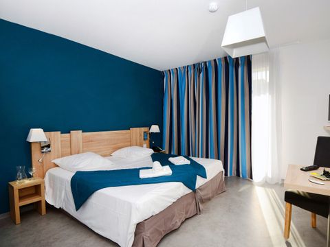 CHAMBRE 4 personnes - 2/4 personnes (34 à 40 m²)