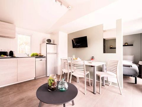 MOBILHOME 6 personnes - Pack Privilège 4 Pièces 6 Personnes Climatisé + TV