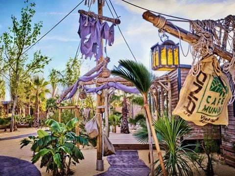 Pirates World Village-club Les Sables d'Or - Camping Hérault - Image N°5
