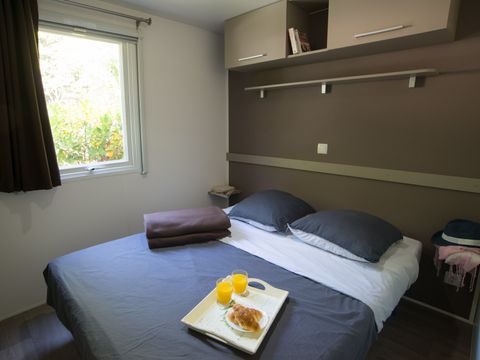 Mobilhome 6 personnes - 2 chambres 4 adultes et 2 enfants,