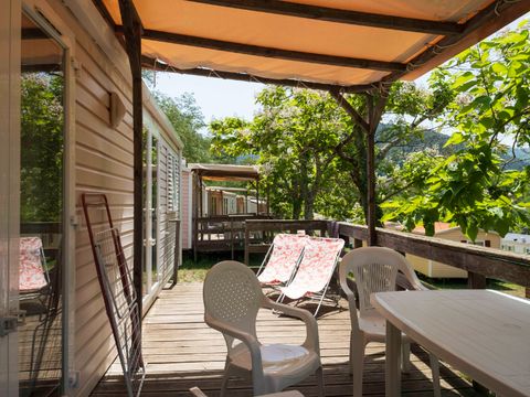 MOBILHOME 6 personnes - Standard 32m² - 3ch - Terrasse semi-couverte