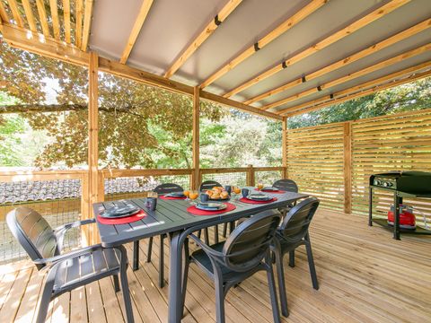 MOBILHOME 6 personnes - Premium 32m² 3 chambres - Terrasse semi-couverte - CLIM + TV + draps + serviettes inclus