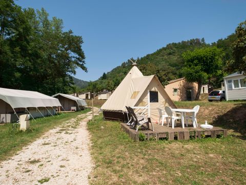TENTE TOILE ET BOIS 4 personnes - Tipi Standard 18m² -  2ch - Sans sanitaire