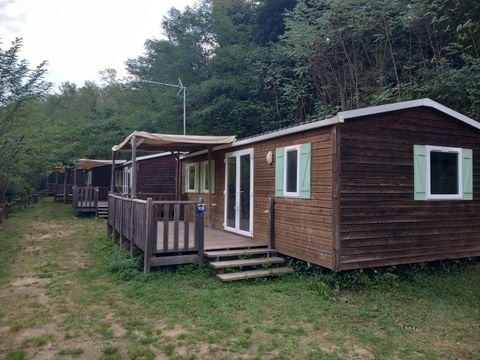 MOBILHOME 6 personnes - Standard 32m² - 3ch - Terrasse couverte - TV - Climatisation