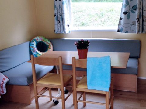 Mobilhome 4 personnes - 30m² - Standard - 2 chambres - Terrasse semi-couverte - TV - Clim