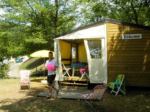 BUNGALOW TOILÉ 5 personnes - (Sans sanitaires, sans eau)
