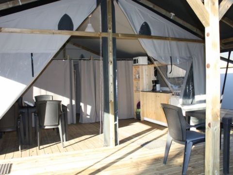 TENTE TOILE ET BOIS 4 personnes - Tente glamping Les Issambres