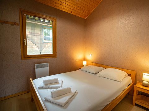 CHALET 6 personnes - Chalet 2 chambres à la semaine- arrivée à partir de 16H 2/6 pers