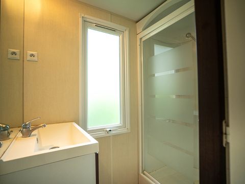 Mobilhome 2/5 personnes - 2 chambres à la nuit - Arrivée à partir de 16H