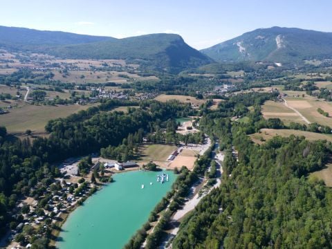 Camping de L'Île du Cheran - Camping Savoie - Image N°0
