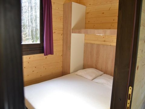 CHALET 5 personnes - Chalet CONFORT Monia 27 m² (2 chambres) + terrasse couverte de 10m² + clim réversible 4/5 pers