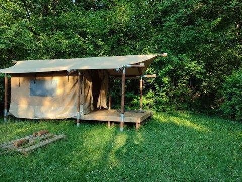 Tente en toile et en bois 2 personnes - Woodlodge Nature - 2 lits simple ou 1 lit double - Face à l'étang 2 pers