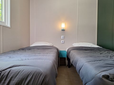 MOBILHOME 4 personnes - Cottage Ohara Côté Jardin Premium - 30m²-2 chambres -Terrasse semi couv- Vue sur la forêt- LV 4 pers