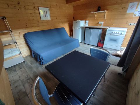 CHALET 2 personnes - Cabane équipée idéale randonneur (pas de sanitaire) 1/2 pers